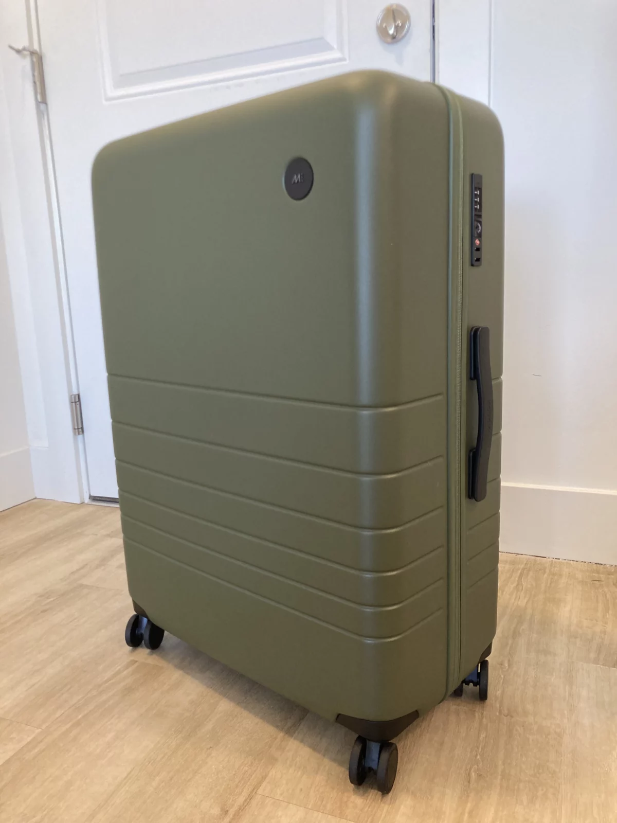 Is Monos Luggage Worth It? on TheFiltery.com