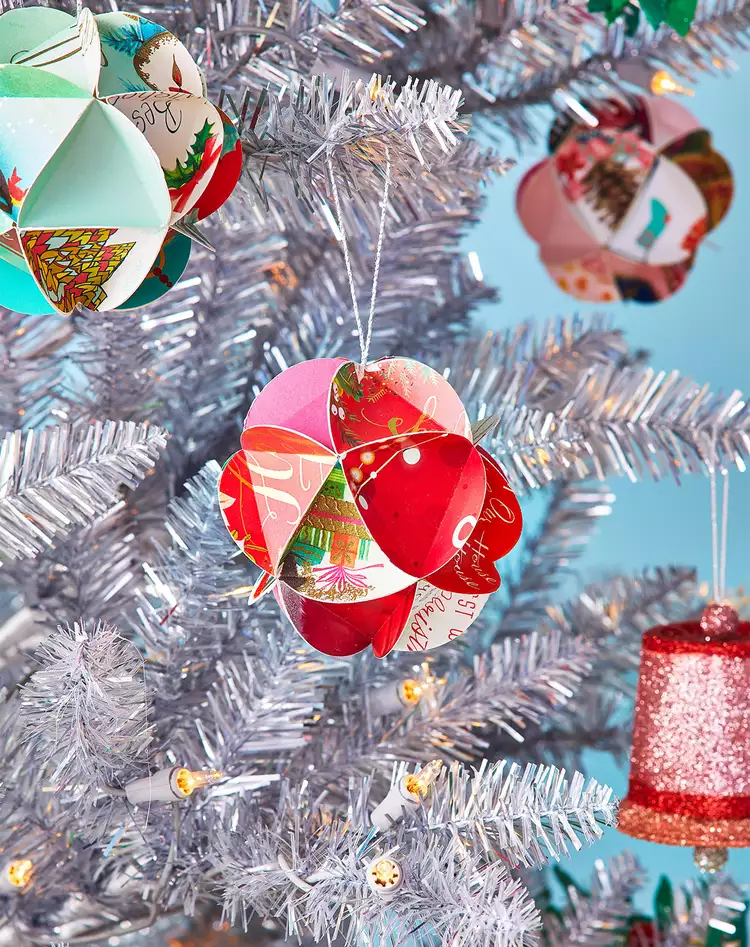 diy recycled christmas card ornaments