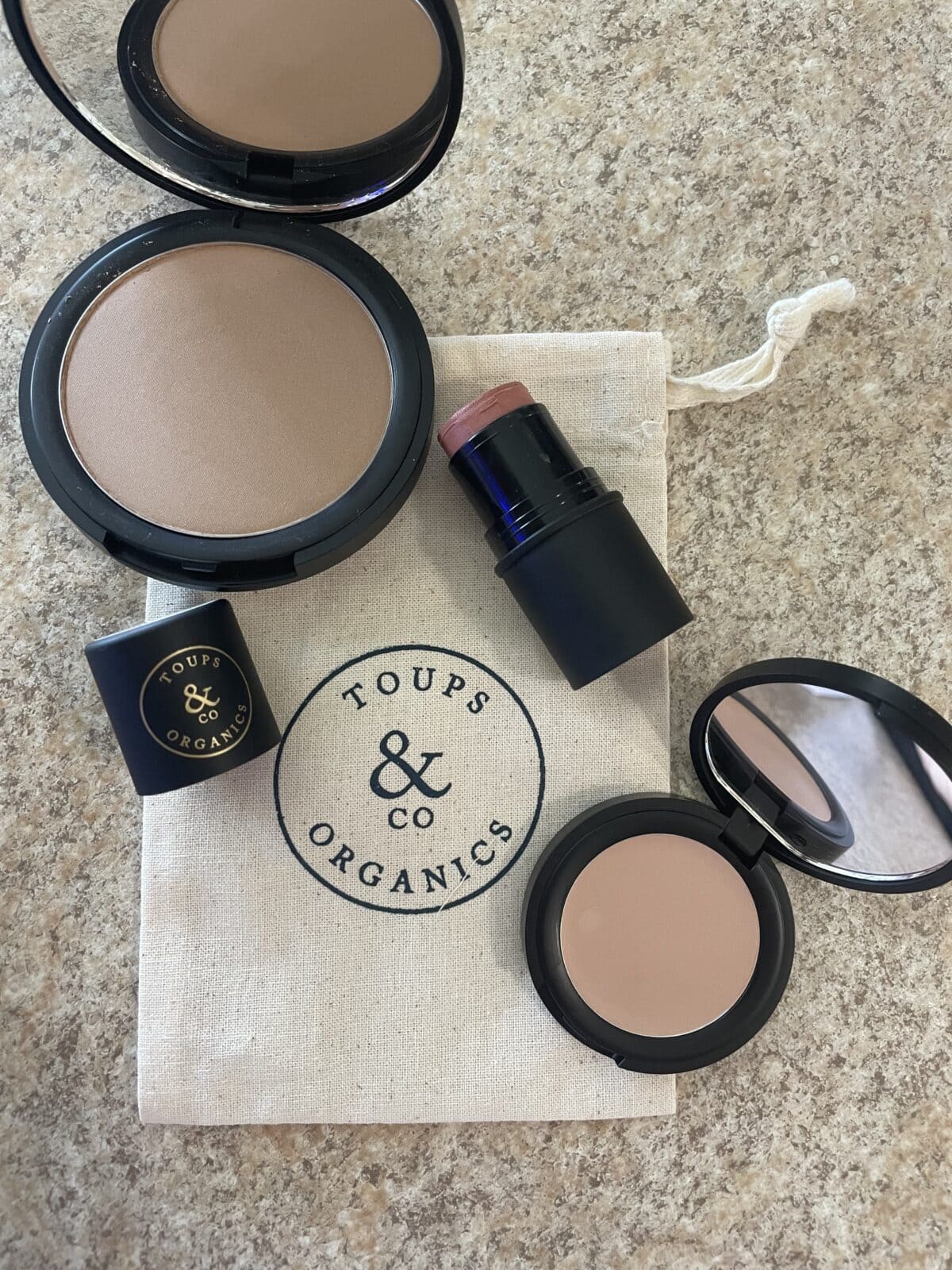 an image of the Toups and Co. contour kit